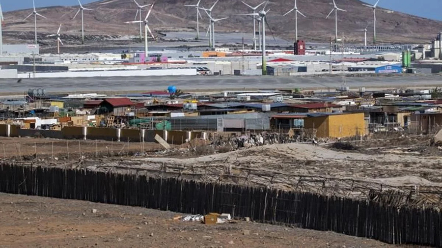 Sociale staat faalt: grootschalige inzet tegen illegale woonwijk Bahía de Formas